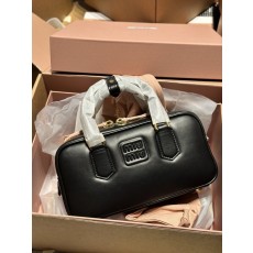 미우미우 볼링백 블랙 스몰 001-245905