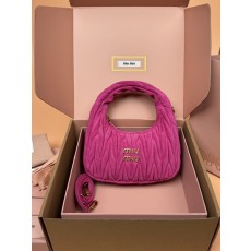 완더 마텔라세 스웨이드 호보 핸드백 001-246050