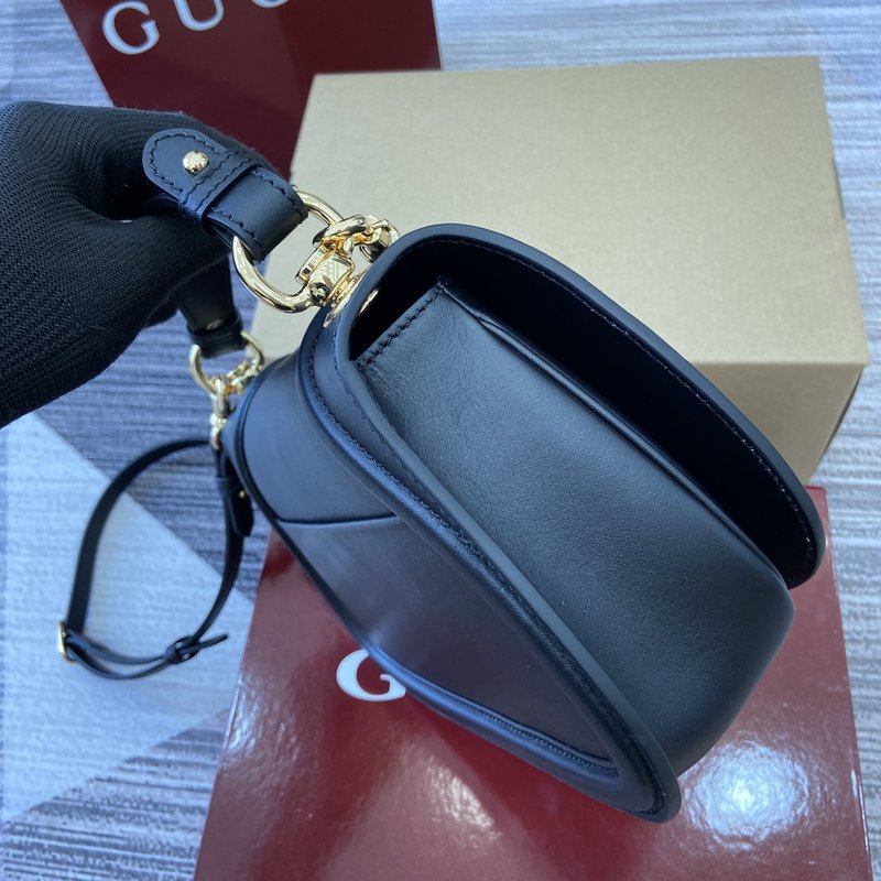 구찌 클래식 더블 G 로고 블랙 숄더백 001-246369