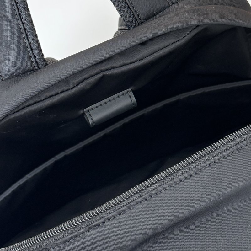 명품급 오리지널 블랙 백팩 001-246427