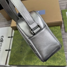 구찌 실버 더블 G 로고 여성 숄더백 001-246541