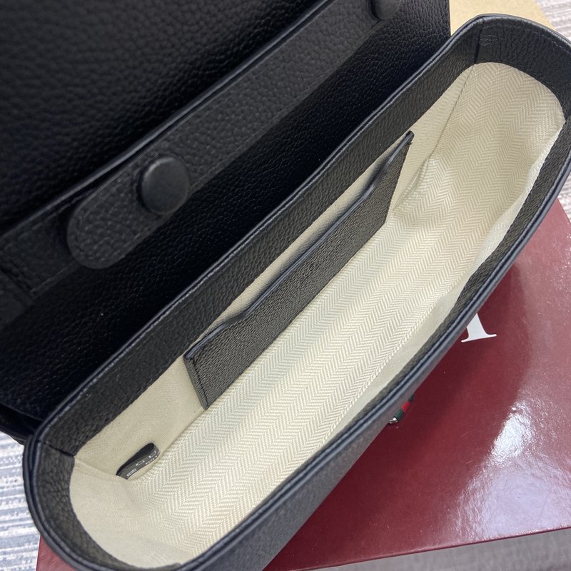 구찌 신상 블랙 핸드백 숄더백 001-246725