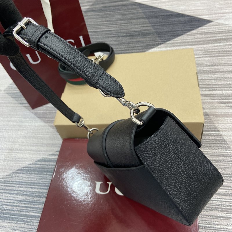 구찌 신상 블랙 핸드백 숄더백 001-246725