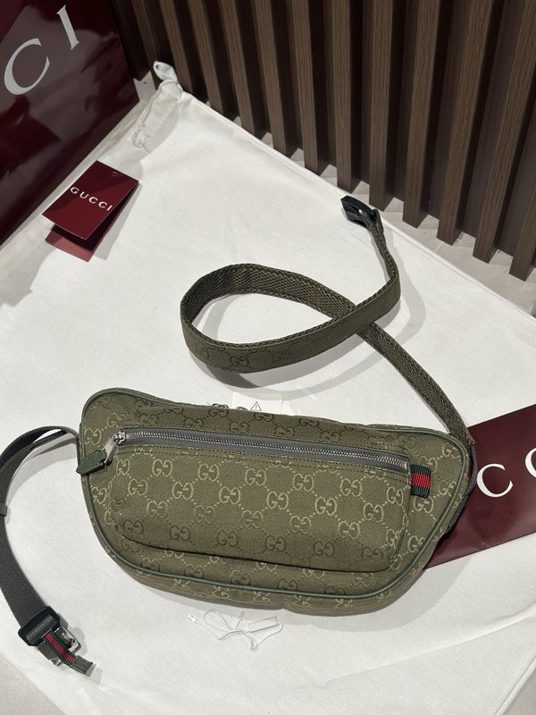 구찌 그린 가죽 여성 숄더백 001-247012