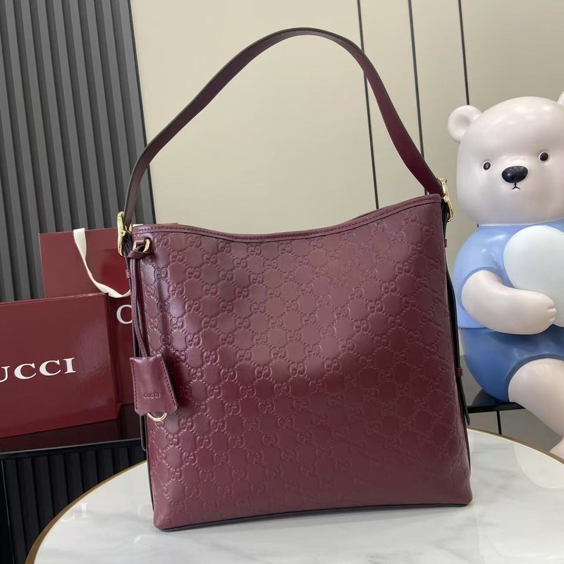 구찌 안코라 레드 GG 엠보스드 레더 버킷백 001-247214