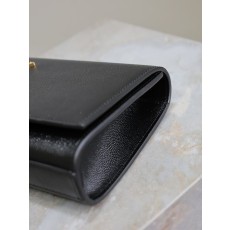 생로랑 블랙 클래식 플랩 클러치백 001-247466