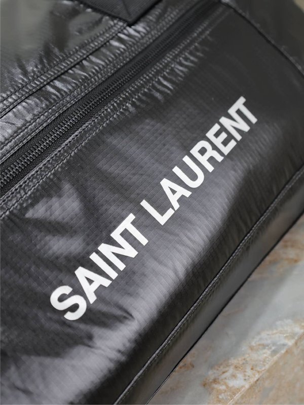 생로랑 블랙 핸드백 001-247490