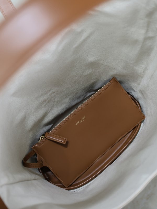 YSL 스타일 대형 버킷 숄더백 001-247507