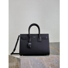 생로랑 사크 드 주르 블랙 리치 그레인 가죽 핸드백 001-247516