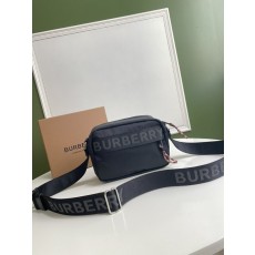 버버리 남녀공용 경량 나일론 크로스백 001-247725