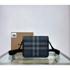 버버리 체크 메신저백 001-247784