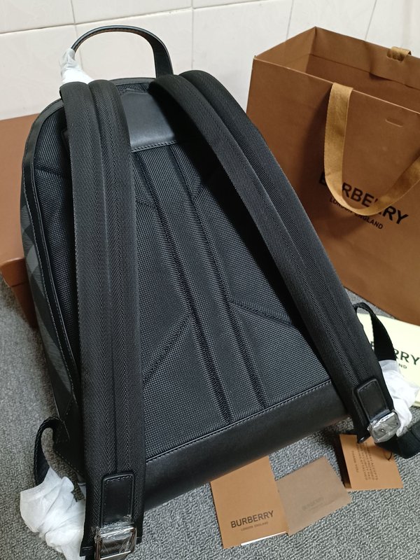 버버리 클래식 체크 백팩 001-247860