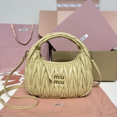 미우미우 마테라세 미니 핸드백 001-248289