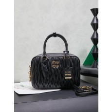 미우미우 블랙 볼링백 001-248397