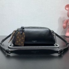 루이비통 바이브 시리즈 양가죽 체인 숄더백 001-248778