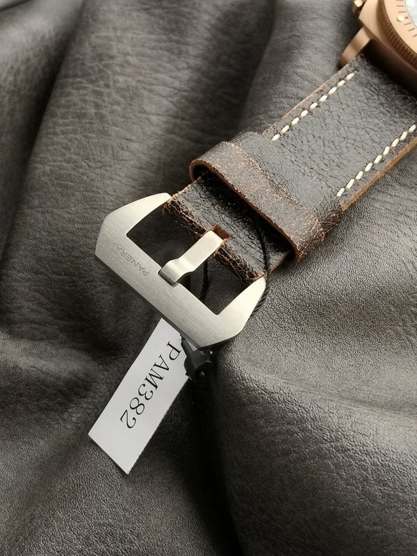 파네라이 스페셜 에디션 브론즈 시계 001-248853