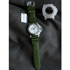 파네라이 서브머시블 밀리터리 그린 러버 스트랩 오토매틱 001-248868