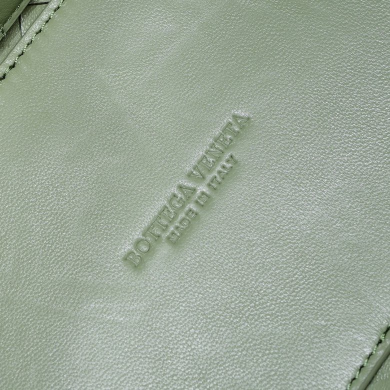 BV 안디아모 인트레치아토 백 001-249435