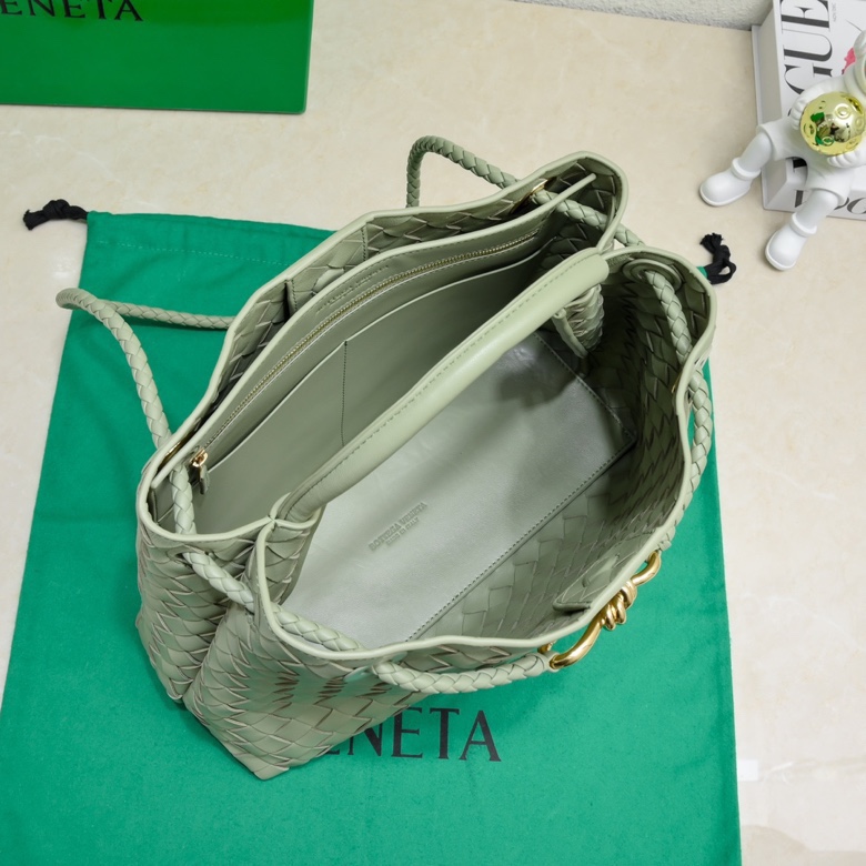 BV 안디아모 인트레치아토 백 001-249435