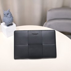인트레치아토 송아지 가죽 클러치백 001-249463