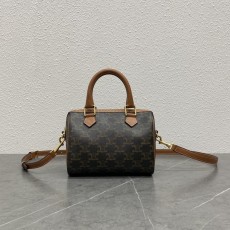 셀린 트라이옴프 캔버스 보스턴백 001-249565
