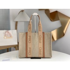 클로에 우디 티브라운 자수 토트백 001-249799