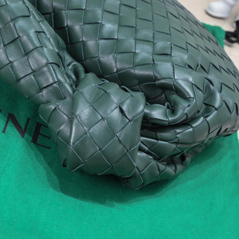 보테가 베네 조디 미디엄 인트레치아토 백 001-249846