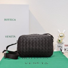 인티레치아토 가죽 크로스백 001-249993
