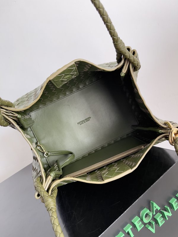 안디아모 패러슈트 가죽 토트백 001-250059