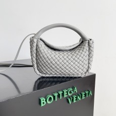 보테가 베네타 미니 코블 백 001-250085