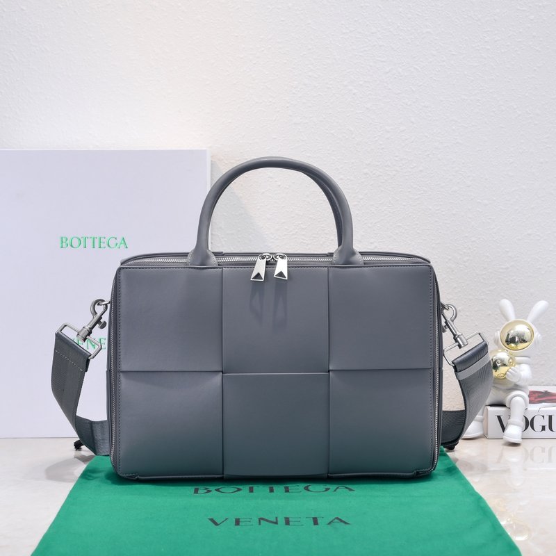 라이트닝 그레이 여성용 핸드백 001-250117