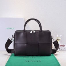 보테가 베네타 남성용 브레이드 서류가방 001-250125