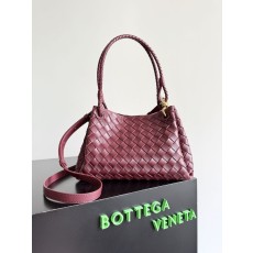 보테가 베네타 신상 미디엄 파라슈트 토트백 001-250393