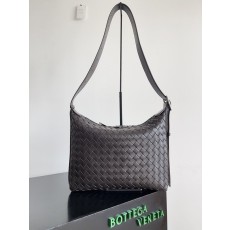 보테가 베네타 트래블러 스웨이드 대용량 숄더백 001-250407