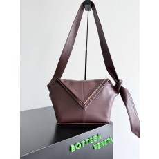 보테가 베네 스몰 소이어 가죽 숄더백 001-250419