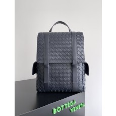 보테가 베네타 인트레치아토 가죽 백팩 001-250435
