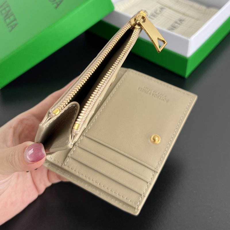솔스티스 시리즈 숏 월릿 가죽 지갑 001-250789