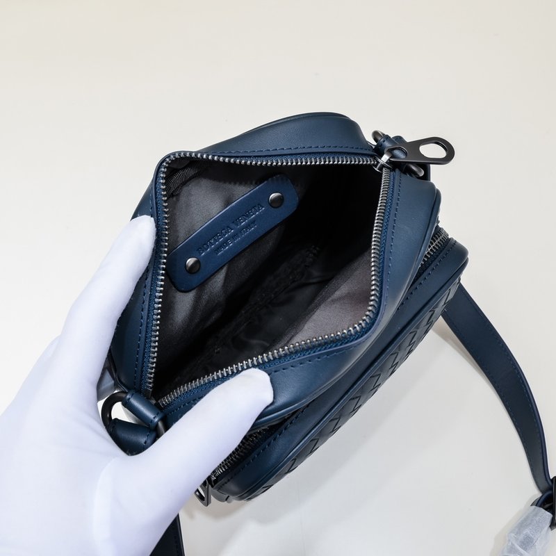 인트레치아토 송아지 가죽 숄더백 001-250873