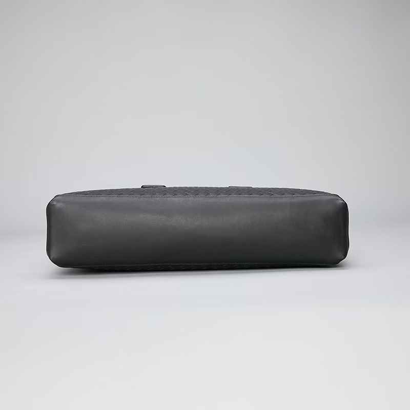 인트레치아토编织公文包 001-250881