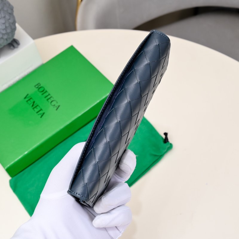 인트레치오 롱 월릿 소가죽 지갑 001-250944