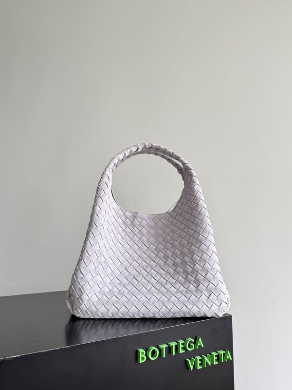 보테가 베네타 인트레치아토 숄더백 001-250992
