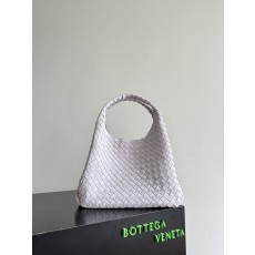 보테가 베네타 인트레치아토 숄더백 001-250992