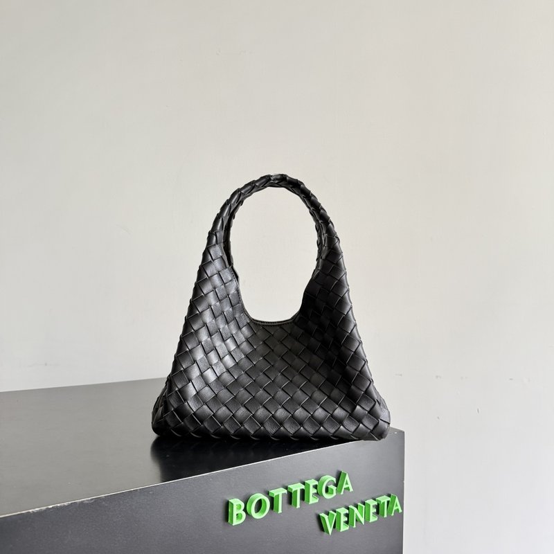 보테가 베네타 클래식 웨이브 숄더백 001-250994