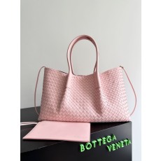 보테가 베네타 피나코테카 인트레치아토 핸드백 001-251074