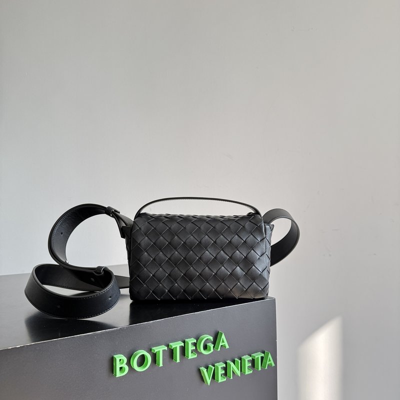 BV 인트레치아토 미니 백 핸들 숄더 001-251094