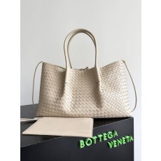 보테가 베네타 피나코테카 인트레치아토 핸드백 001-251098