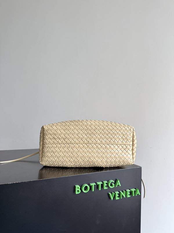 보테가 베네 피나코테카 미디엄 토트백 001-251099
