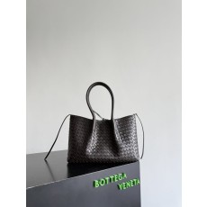 보테가 베네타 미디엄 피나코테카 토트백 001-251100