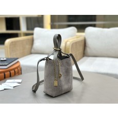 클로에 스핀 스웨이드 토트백 001-251174