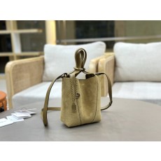 클로에 스핀 스웨이드 토트백 001-251197